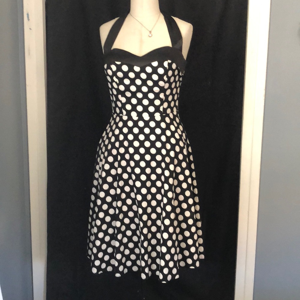 Poka dot swing 50’s dress